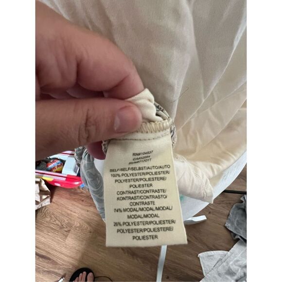 Tiny Women's Peacock Patchwork Tie Front Short Sleeve Top XS - Picture 4 of 6